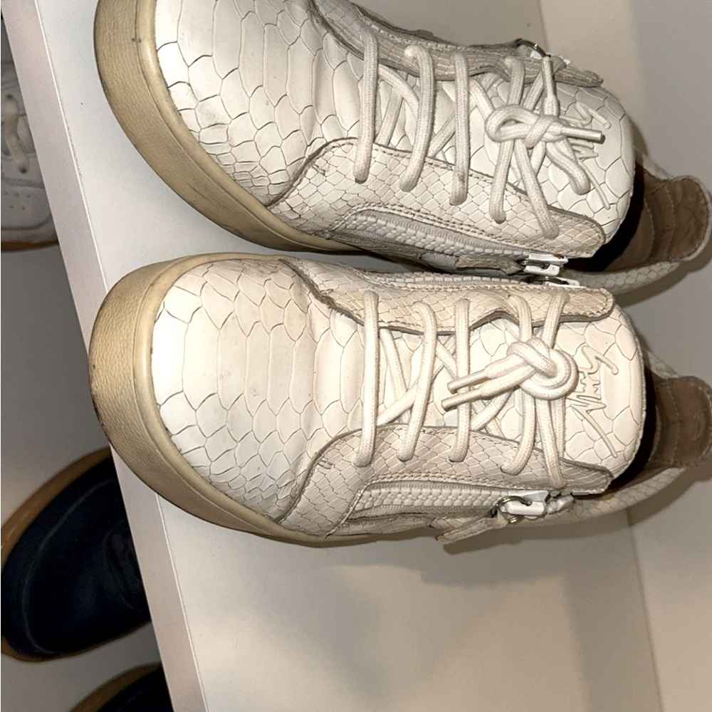 Gisueppes size 42